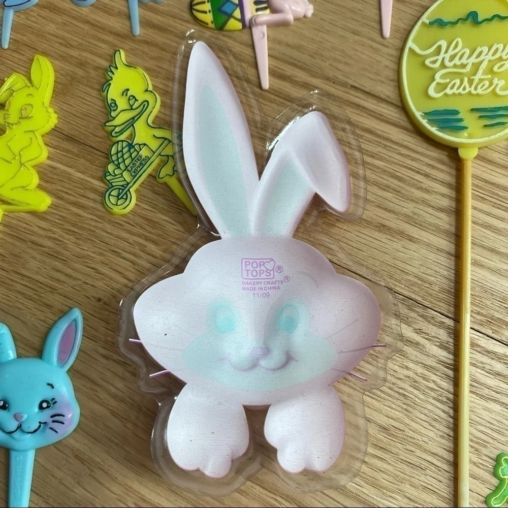 Vintage Easter Cake Decorations Pop Tops Bunny